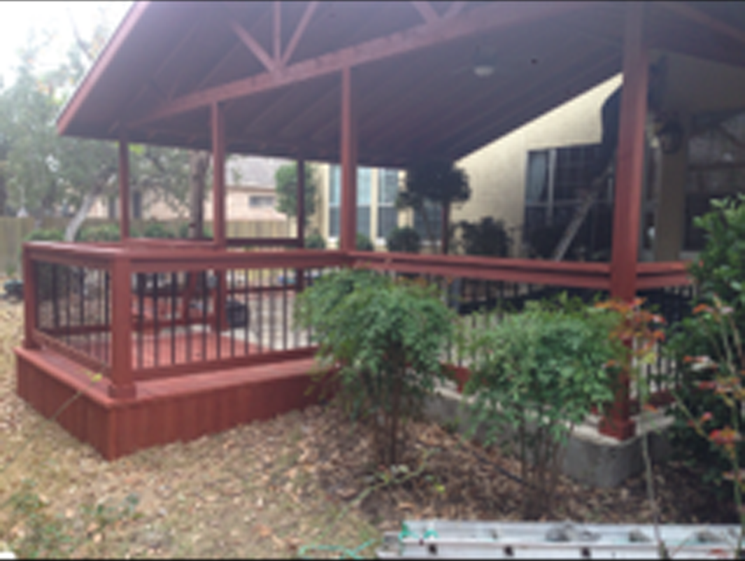 Outdoor Covered Deck